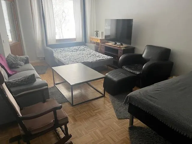 Hyvaellae Sijainnilla Iso Kaksio Hervannassa Apartment *