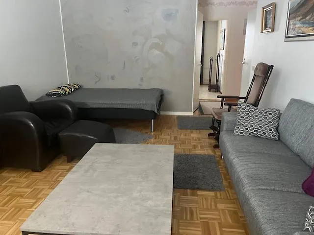 Hyvaellae Sijainnilla Iso Kaksio Hervannassa * Tampere